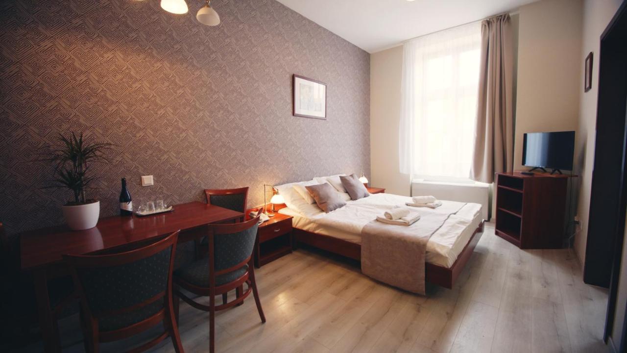 Aqua Hotel 3*